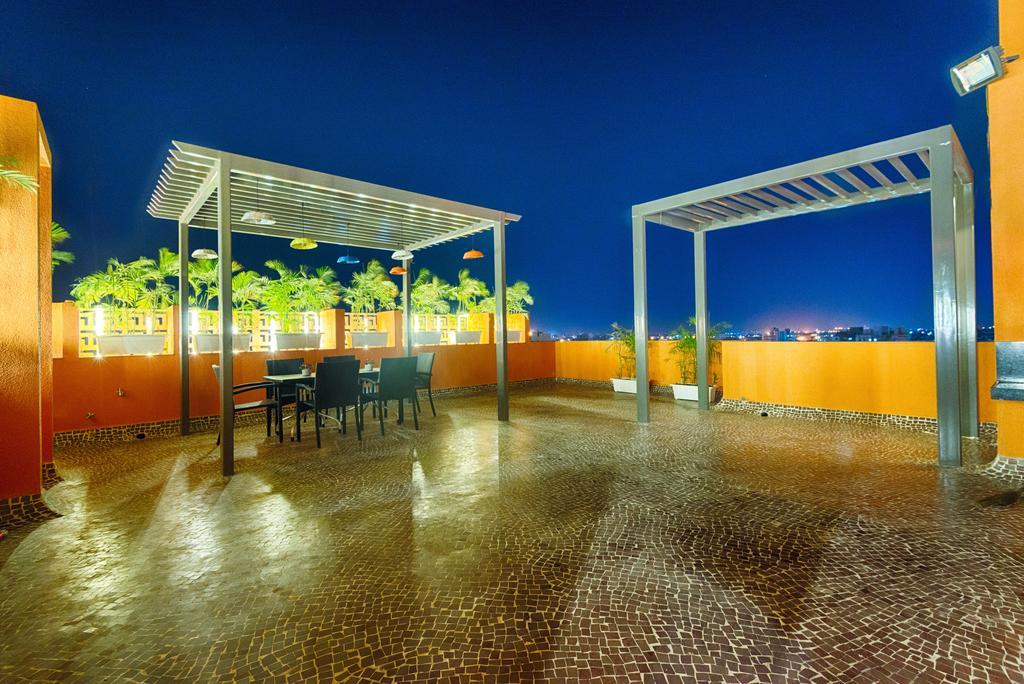 Hotel The Elements Rajkot Exterior foto