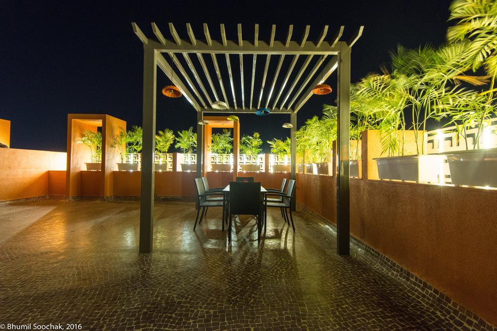 Hotel The Elements Rajkot Exterior foto