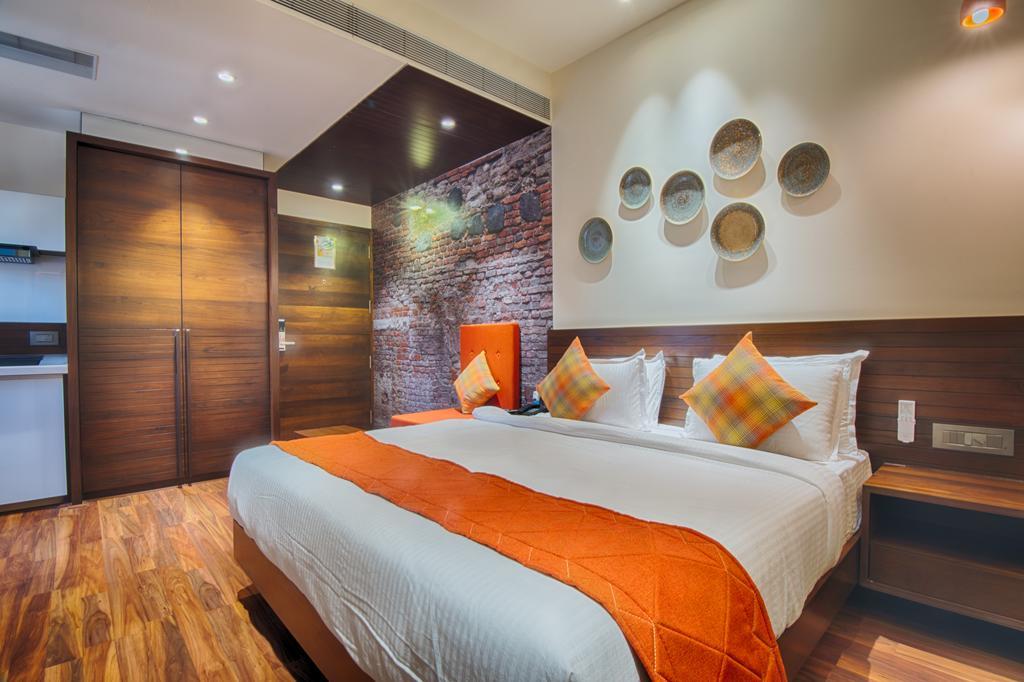 Hotel The Elements Rajkot Exterior foto